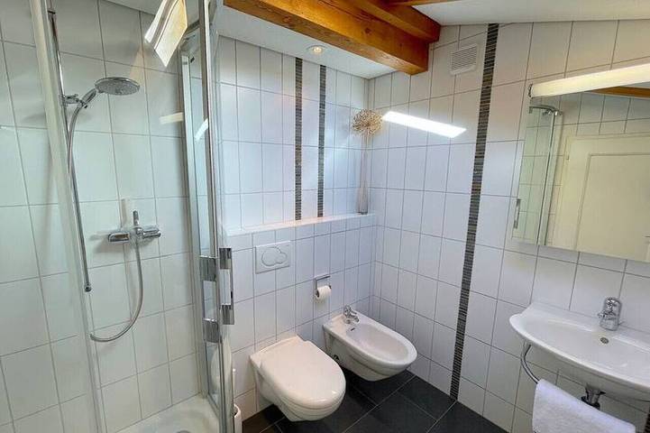 Ganze Wohnung, Concierge, Lake Thun/Alps Scenic Views by Swisshut in Sigriswil, Thunersee