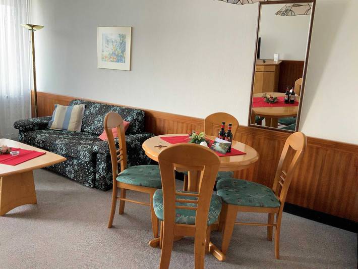 Ferienwohnung für 2 Personen, mit Balkon und Ausblick sowie Seeblick am Dieksee