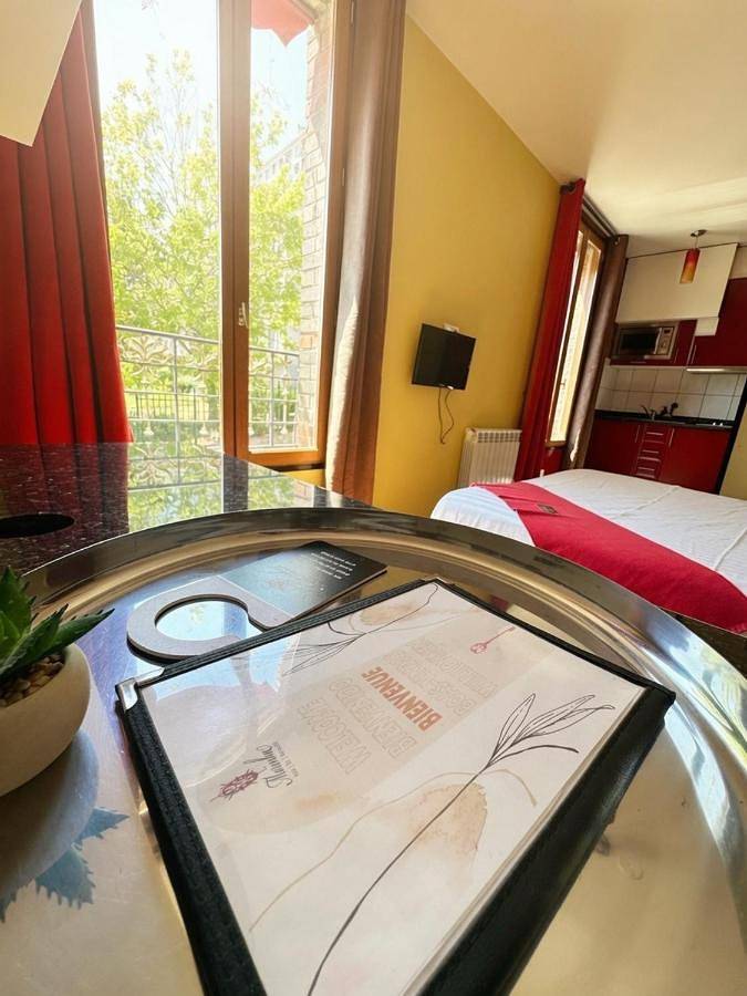 Marinha Hôtel in Gentilly, Val-de-Marne