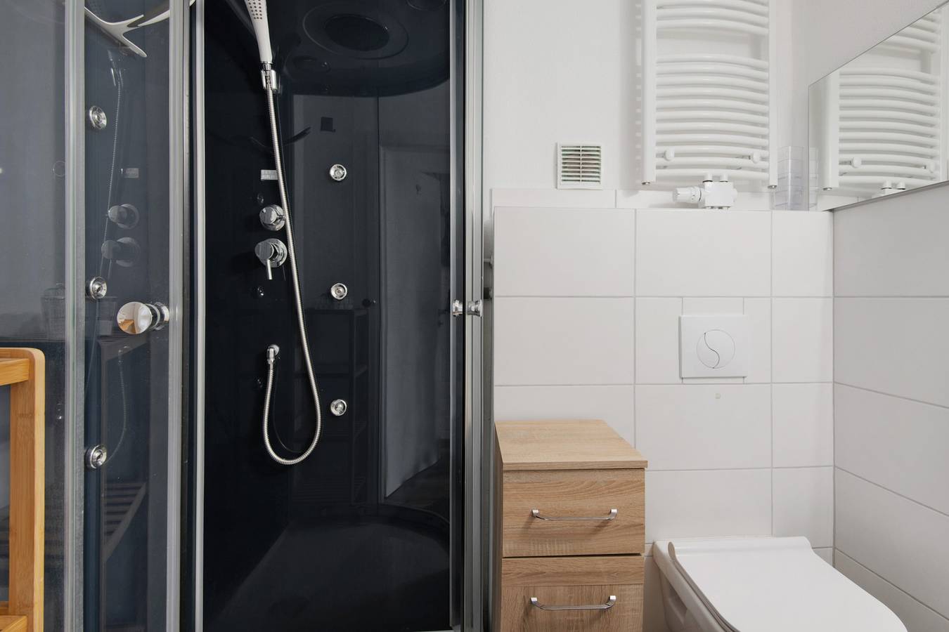 Vakantiewoning 'Hella Wahnsinn' met gedeeld zwembad, balkon en wifi, foto 13