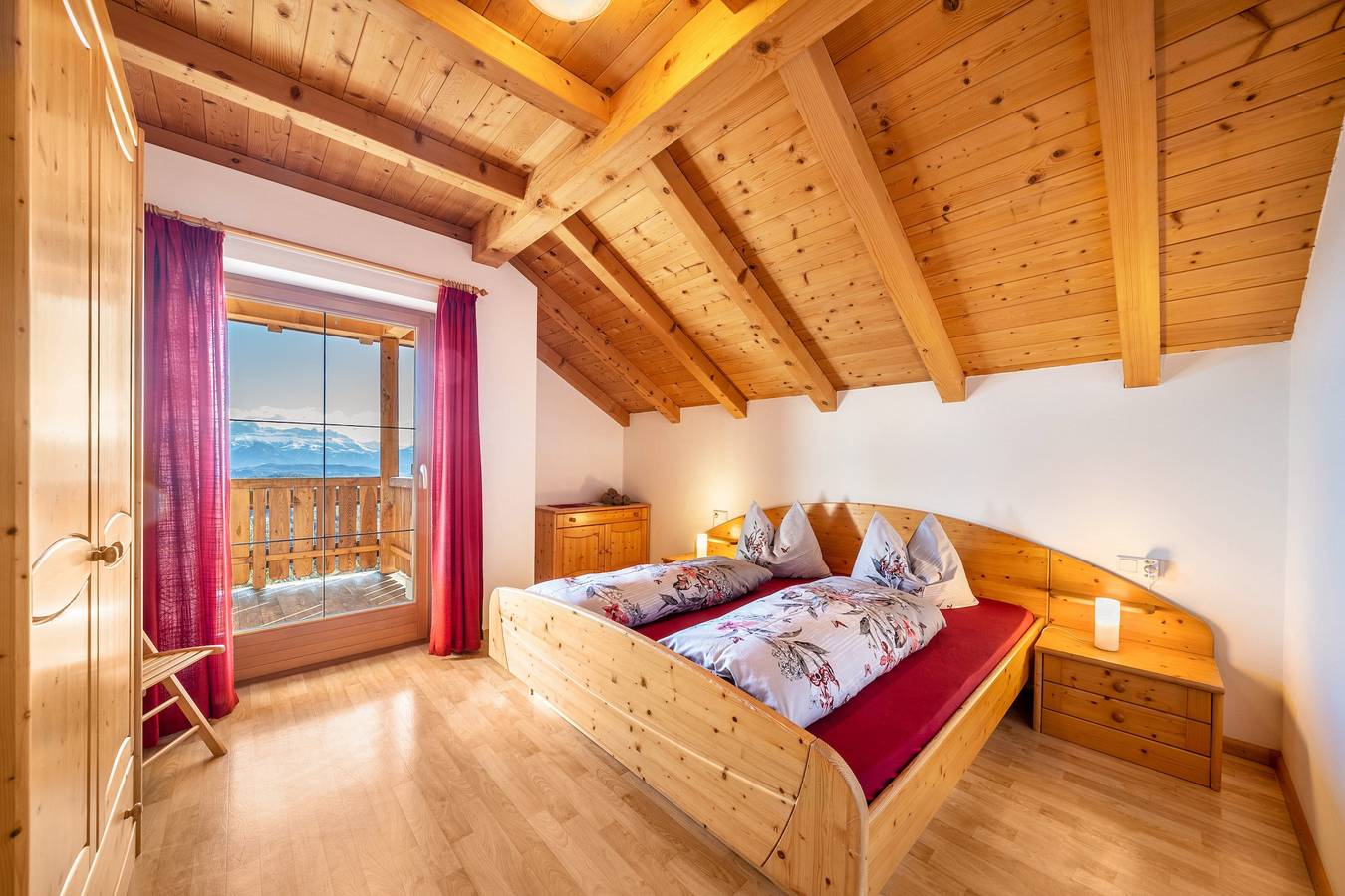 Ganze Wohnung, Ferienwohnung 'Stücklhof Wohnung Edelweiss' mit Bergblick in Jenesien, Sarntaler Alpen