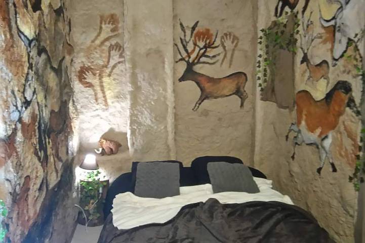 Gîte pour 3 personnes, avec terrasse ainsi que jacuzzi et piscine à Saint-Geniès - 3