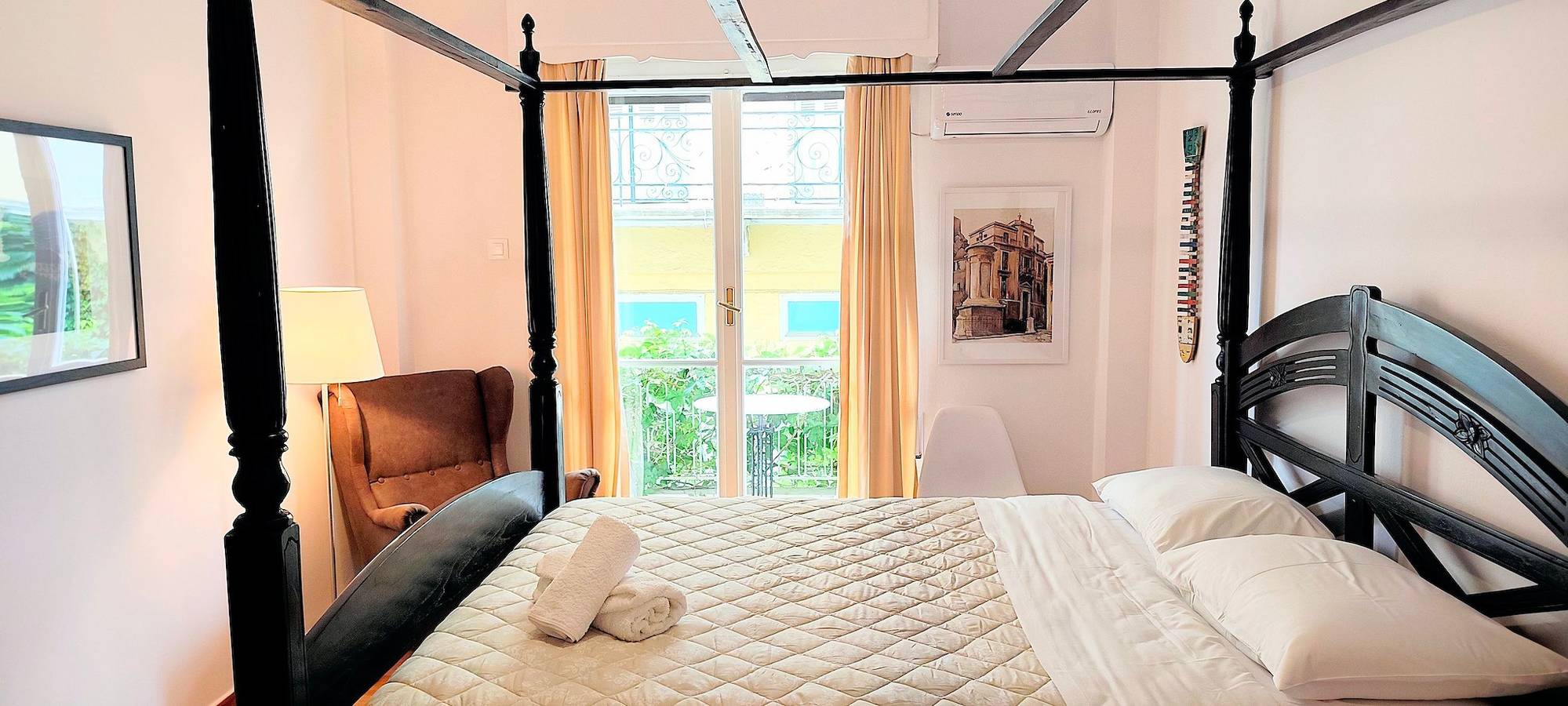 Ganze Wohnung, Ferienwohnung für 10 Personen mit Balkon in Zentral-Athen, Athen