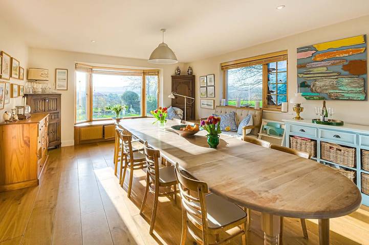 Holiday rental for 18 people, with terrace and garden, with pets in South Downs