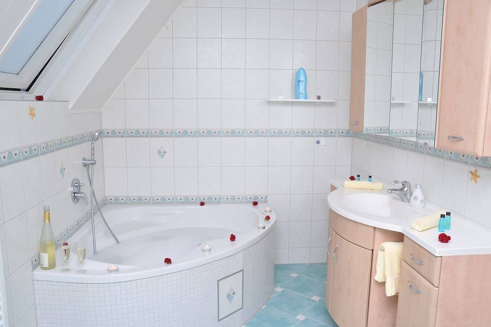 Ganze Wohnung, 200m² Ferienwohnung in Walldorf - Sap nähe in Hockenheimring, Walldorf