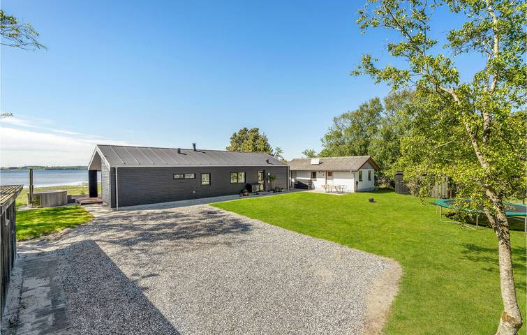 Ferienhaus für 8 Personen mit Terrasse in Lundø, Limfjord in Westjütland