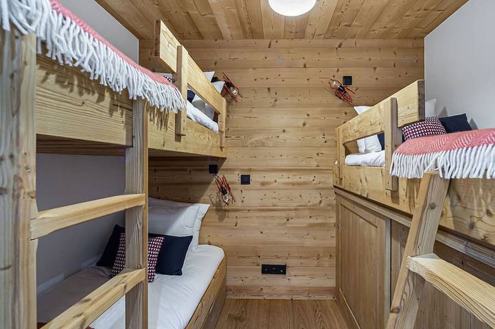 Ganze Wohnung, Wunderschönes Duplex für 9 in Courchevel mit Balkon und Parkplatz in Courchevel 1650 (Moriond), Saint-Bon-Tarentaise