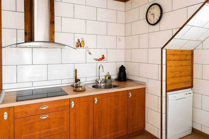 Entire apartment, Apartment 'El Guardaviñas Centenales' with Mountain View, Shared Terrace and Wi-Fi in Ábalos, La Rioja Province