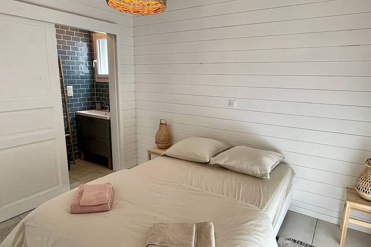 Location de vacances pour 8 personnes, avec balcon ainsi que jardin et jacuzzi, animaux acceptés dans Hourtin Plage - 3