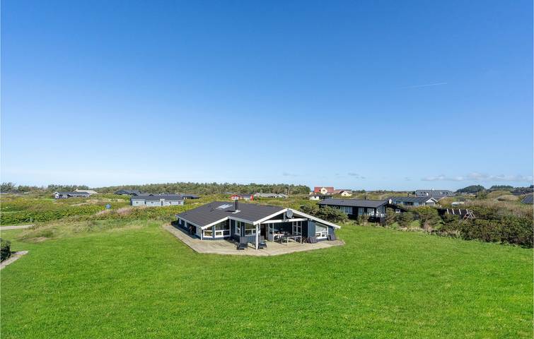 Ferienhaus für 6 Personen, mit Whirlpool und Terrasse sowie Sauna in lønstrup