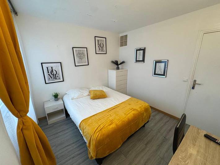 Gîte pour 7 personnes, avec terrasse et vue à Évry - 4