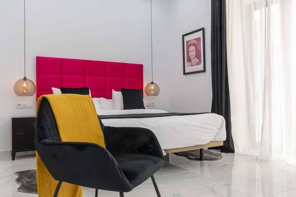 Entire apartment, Andy - Suite with Jacuzzi and terrace in Mérida, Badajoz Province