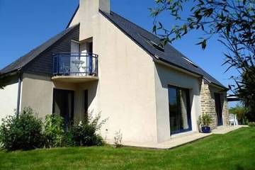 Gîte pour 8 personnes, avec jacuzzi et jardin, animaux acceptés dans Raguénez
