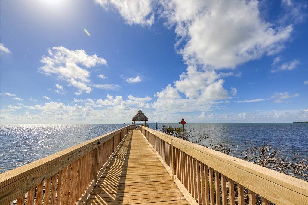 Ganze Wohnung, 4409 Ocean Pointe Suites - Oberste Etage, 2 Schlafzimmer, 2 Bäder ... Meerblick! in Tavernier, Monroe County