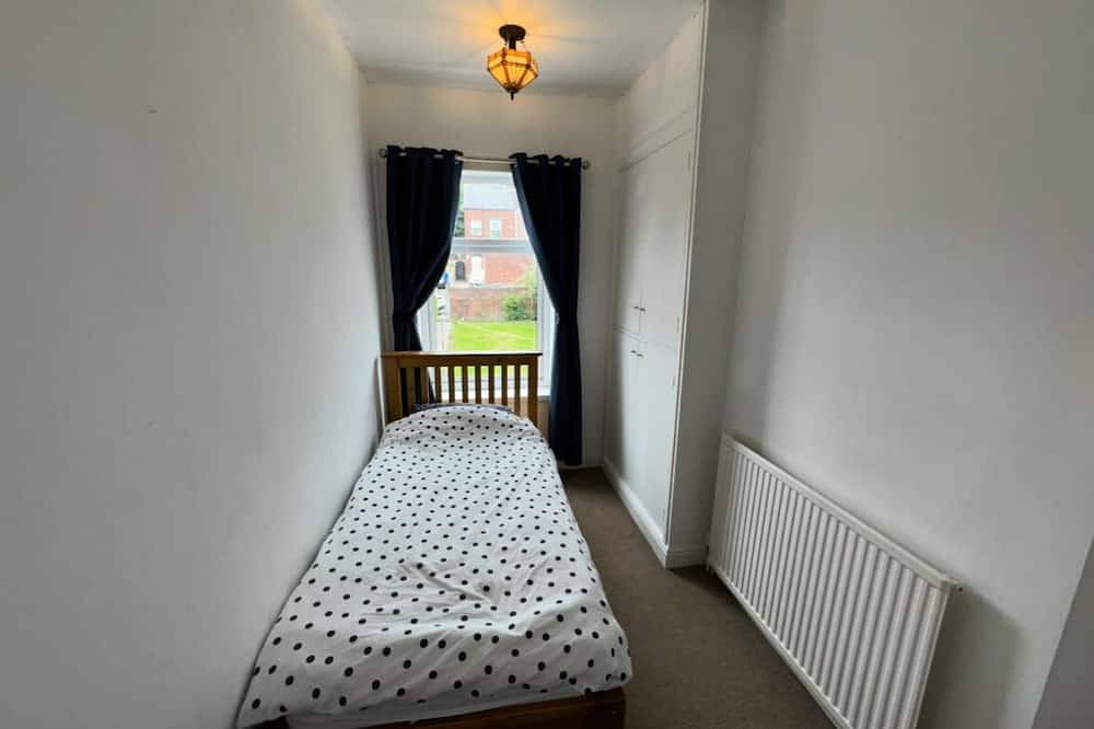 2br-towncentre-garden-freeparking-pets in Chesterfield (desambiguación), Derbyshire
