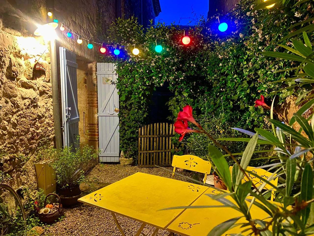 Gite Loriot côté cour in Penne-d'Agenais, Région de Villeneuve-sur-Lot