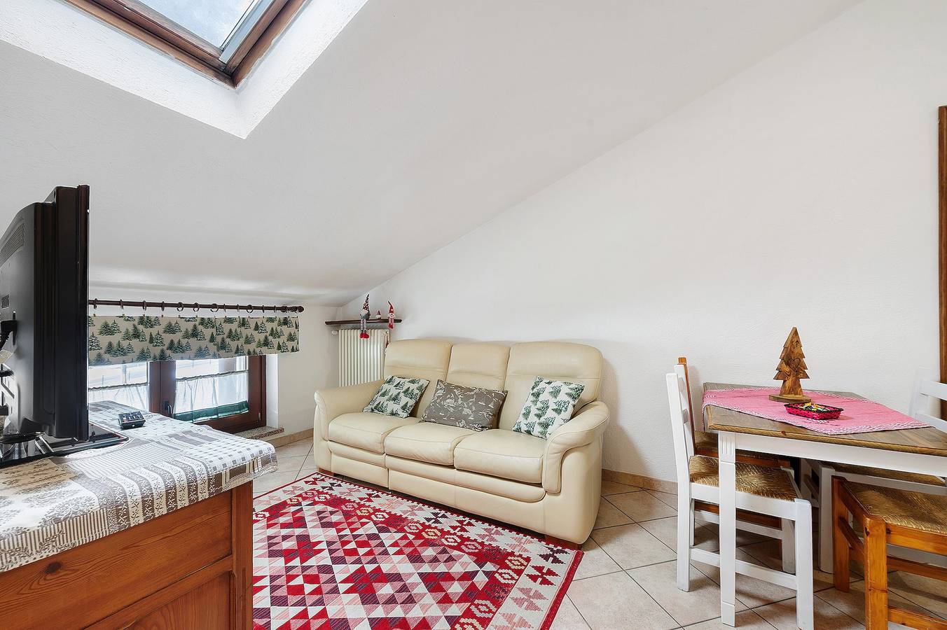 Geheel appartement, Appartement 'La Pétite Étoile' in het hart van Gressan, ideaal voor 2 personen in Gressan, Comune di Gressan