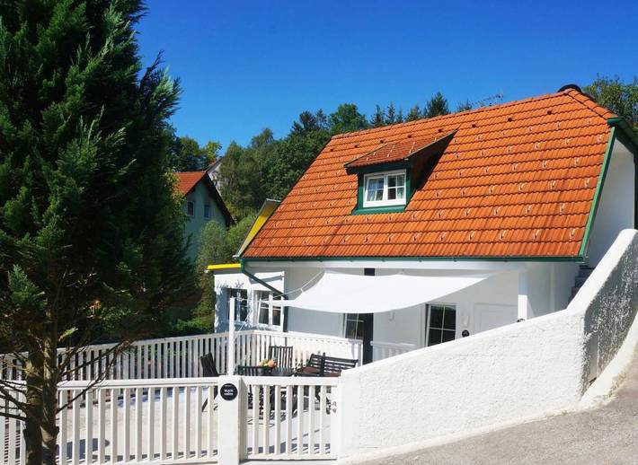Ferienhaus für 4 Personen, mit Garten und Ausblick