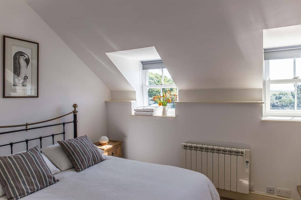 The Dairy, shared hot tub and sauna in Hartland, Hartland Devon Heritage Coast