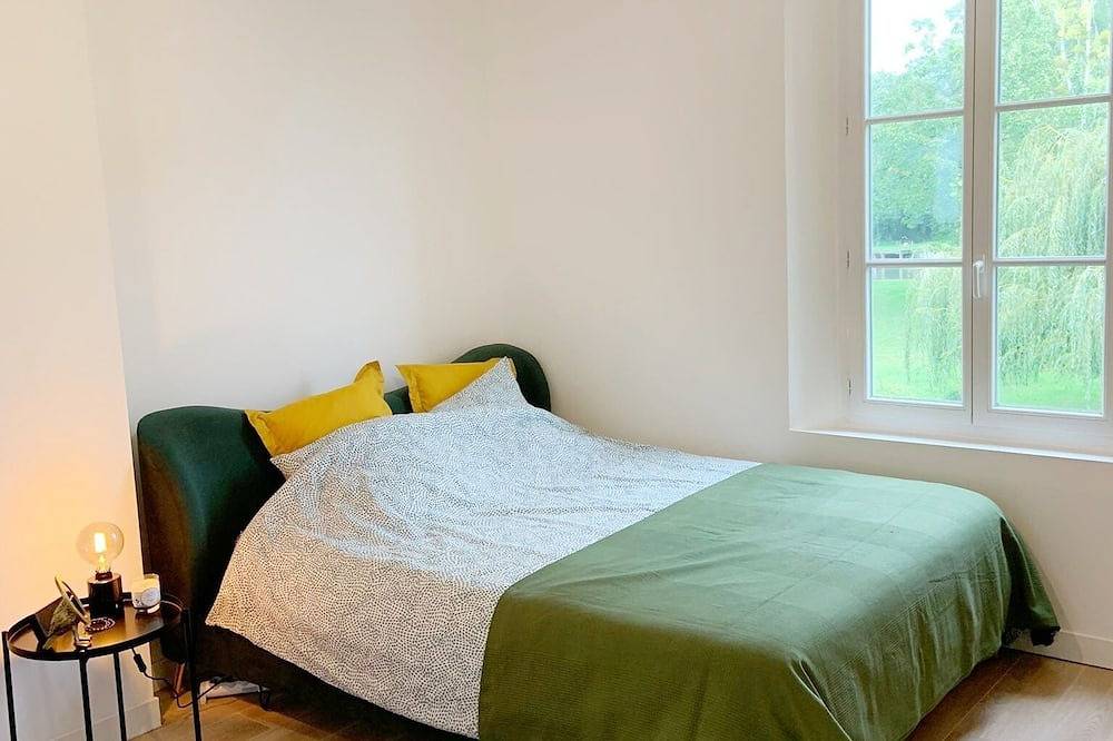 Maison de campagne ★ Jardin ★ Accès privé au Loir in La Chartre-sur-le-Loir, Vallée de la Loire