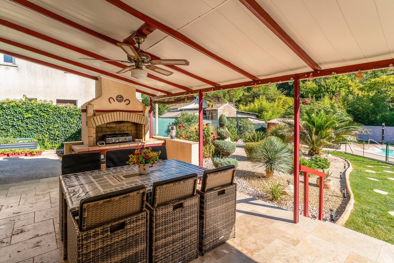 Gîte - casa de huéspedes l'Occitania 44 m² - habitación y anexo 55 m² in Saint-Ambroix, Cevenas