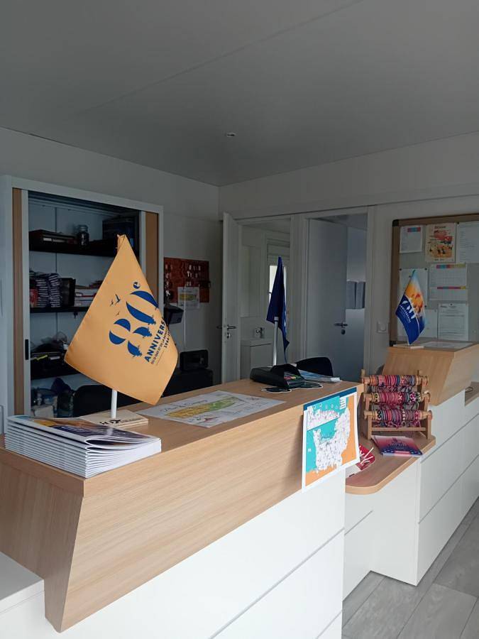 Location de vacances pour 8 personnes, avec piscine ainsi que jardin et jacuzzi à Balleroy - 4