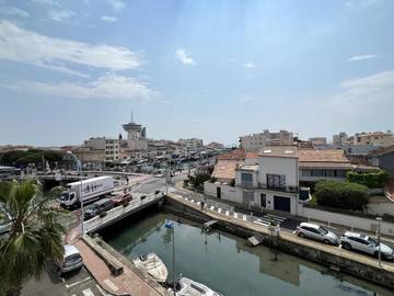 Gîte pour 4 personnes, avec terrasse dans Office de Tourisme de Palavas les Flots