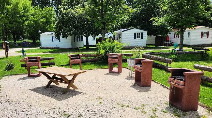 Mobilheim 28 m² - 3 Schlafzimmer 8 Personen in Chémery, Sologne