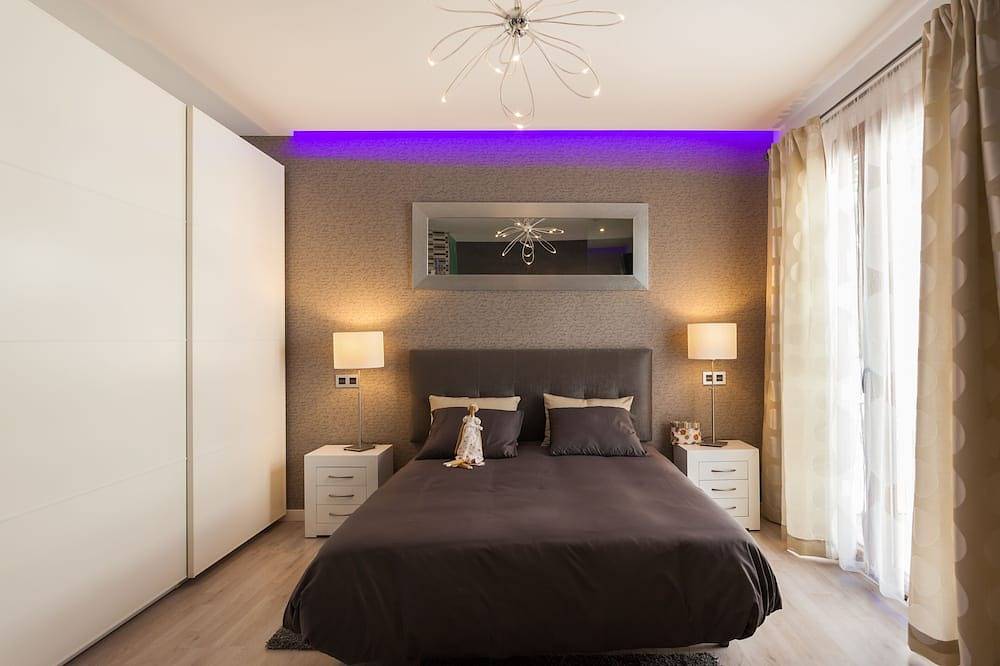 Entire apartment, Wonderful penthouse in the center of Cala Millor to 50 meters from the beach in Cala Millor, Son Servera