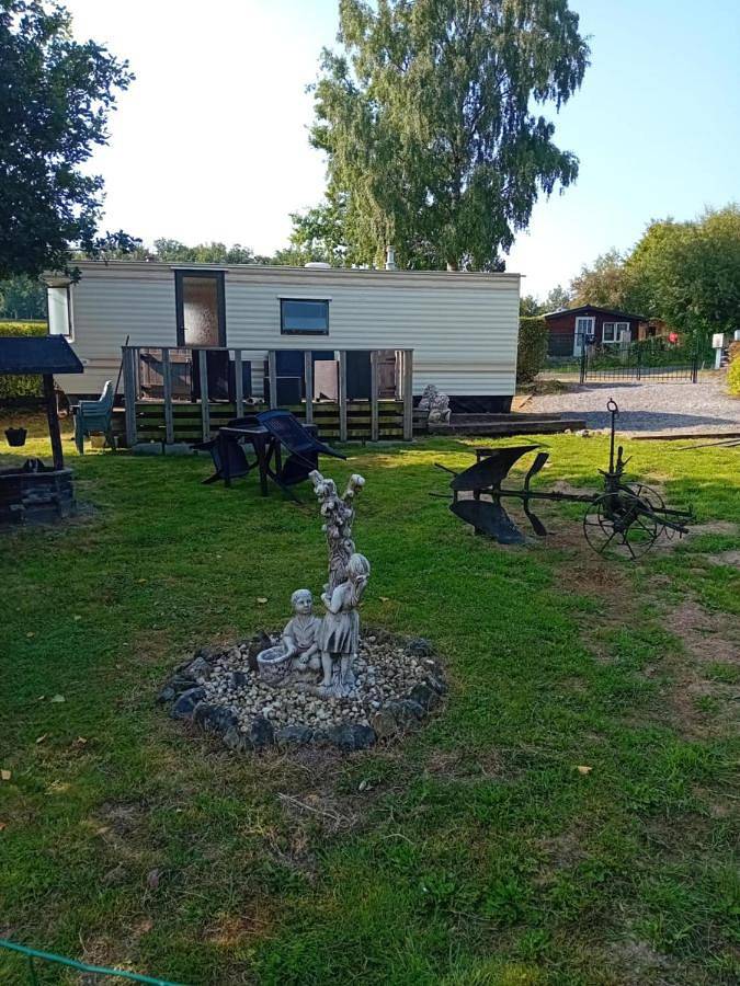 Camping pour 4 personnes, avec Terrasse ainsi que Jardin et Vue