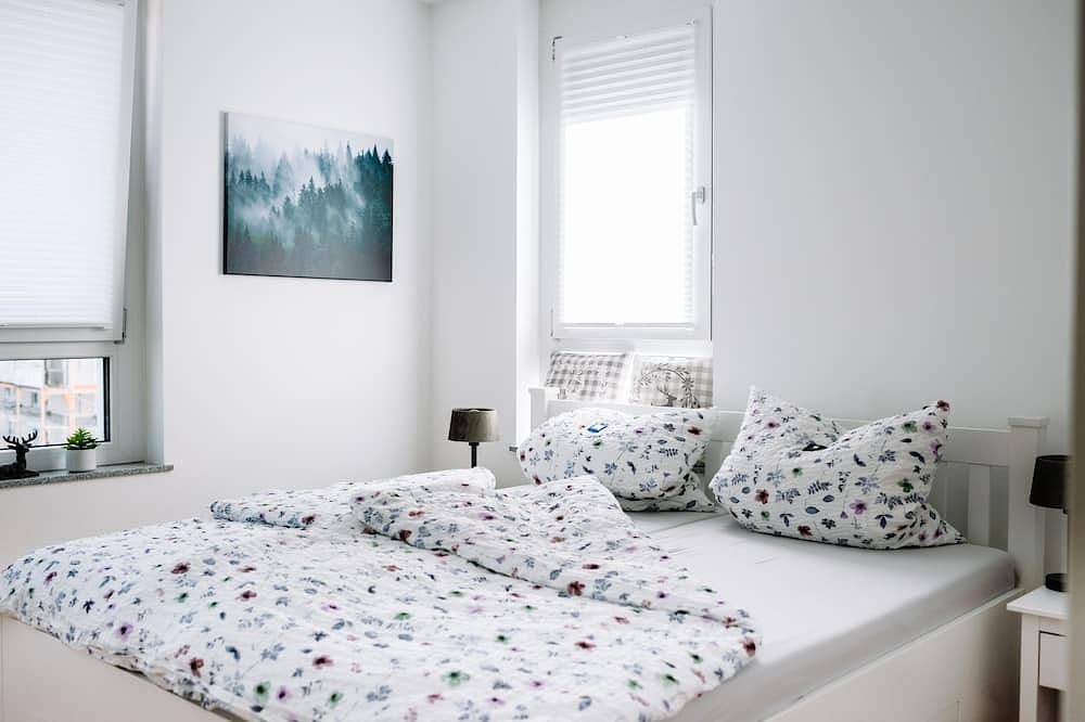 Ganze Wohnung, Kleines Schwarzwald Apartment mit Balkon, Aufzug und Garage in Villingen-Schwenningen, Mittlerer Schwarzwald