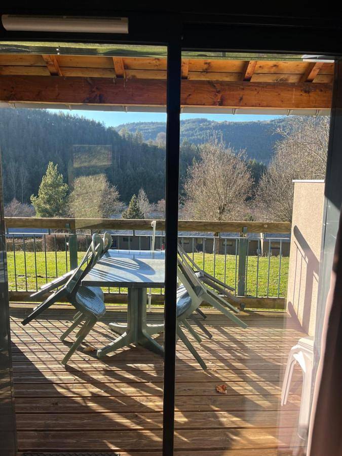 Parc de vacances pour 5 personnes, avec jardin et piscine, animaux acceptés à Meyrueis - 2