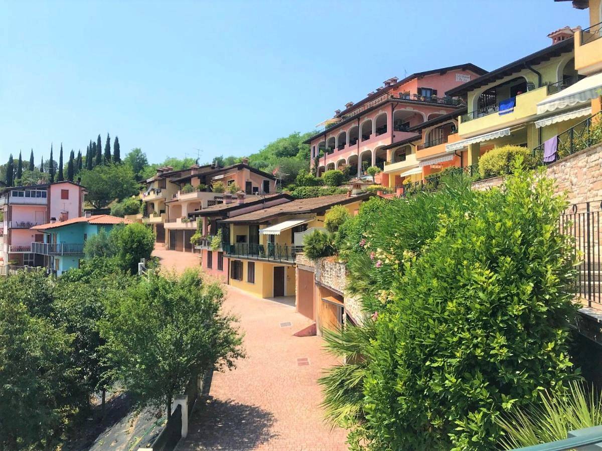 Alice's Nest-Lake View House in Padenghe sul Garda, Gardasee-Berge