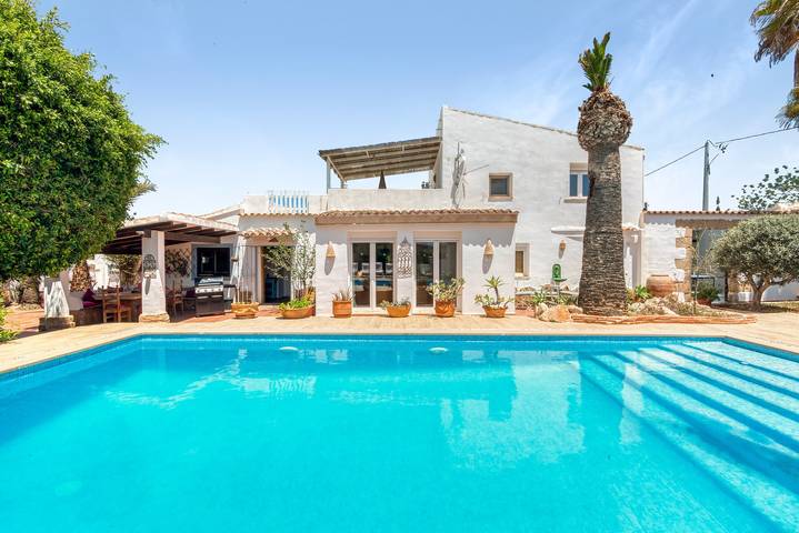 Villa 'La Siesta' with Mountain View, Private Pool and Wi-Fi in Jávea, Costa Blanca