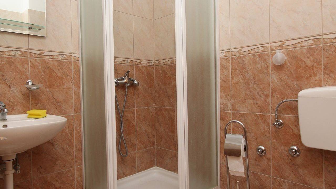 Cały apartament wypoczynkowy, Apartament wakacyjny dla 3 osób z widok in Metajna, Pag (Wyspa)