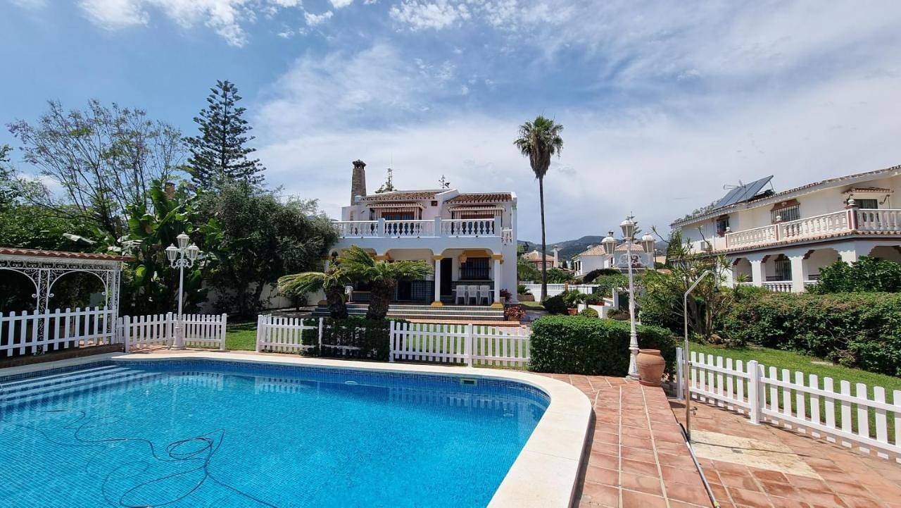 Villa Lucía - Benalmádena Costa in Arroyo de La Miel, Benalmádena