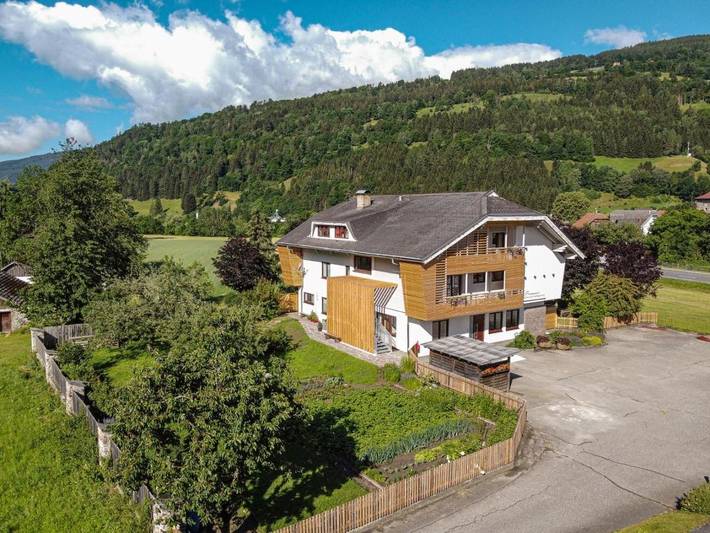 Ferienwohnung für 2 Personen, mit Balkon und Terrasse sowie Garten und Ausblick