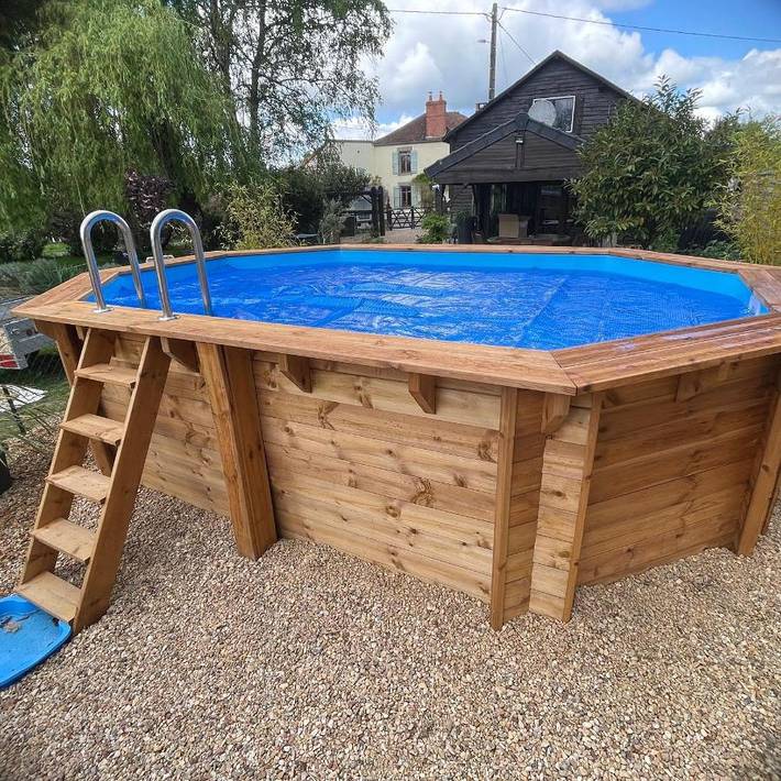 Location de vacances pour 2 personnes, avec terrasse et jardin ainsi que piscine et vue à Oradour-Saint-Genest - 2