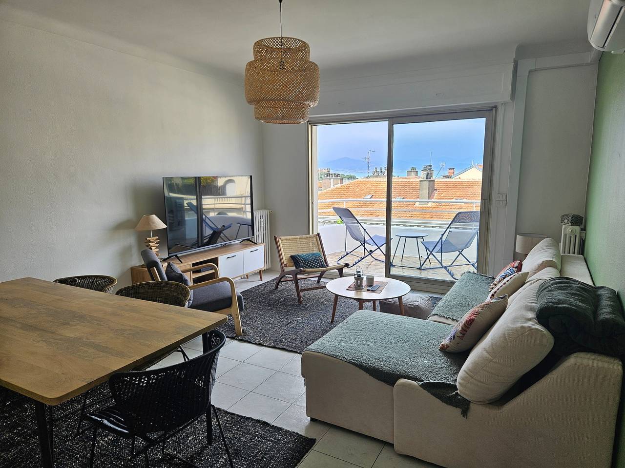 Gran piso de 3 habitaciones en el centro de Antibes in Antibes, Costa mediterránea (Francia)
