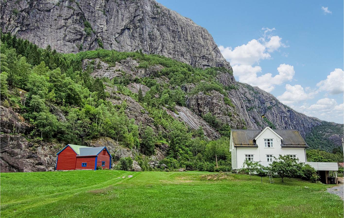 Ferienhaus für 7 Personen mit Terrasse in Etne