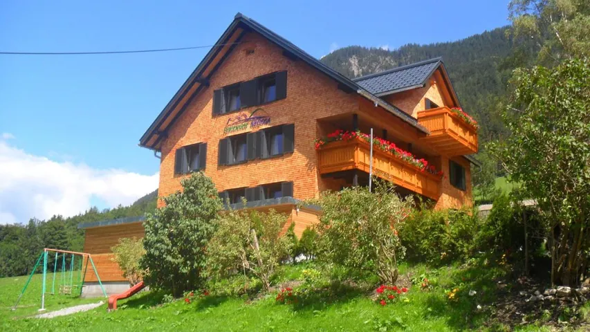 Apartamento de férias para 14 pessoas, com vista e jardim, com animais de estimação - 1