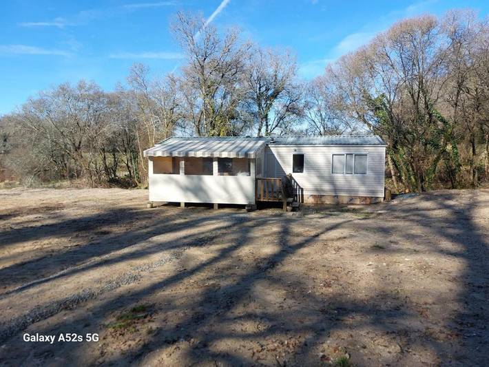 Camping pour 6 personnes, avec Terrasse ainsi que Vue et Vue sur le lac