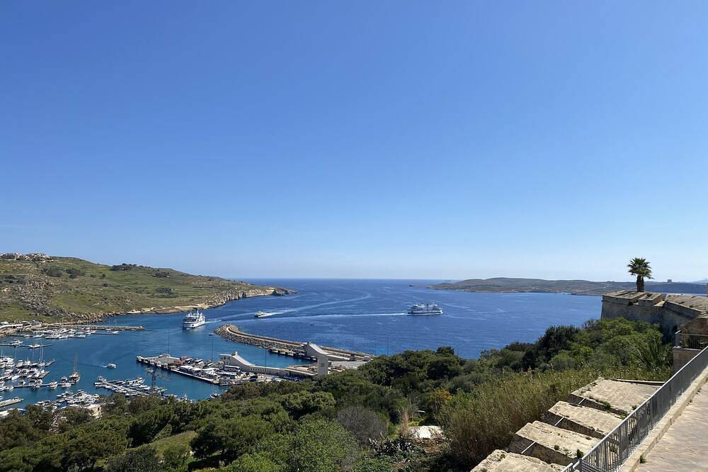 Superior Villa at Fort Chambray perfect for family holidays. in Għajnsielem, Gozo