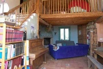 Agriturismo pour 6 personnes, avec jardin et terrasse à Monoblet