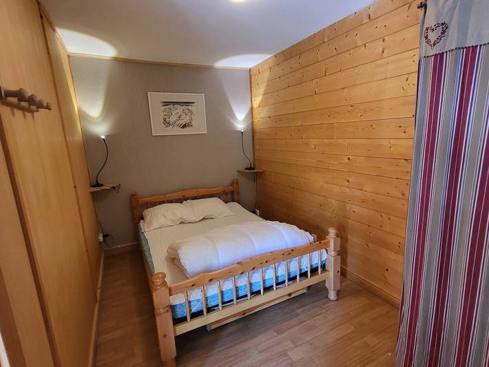 Gîte pour 4 personnes, avec terrasse à La Perrière - 4