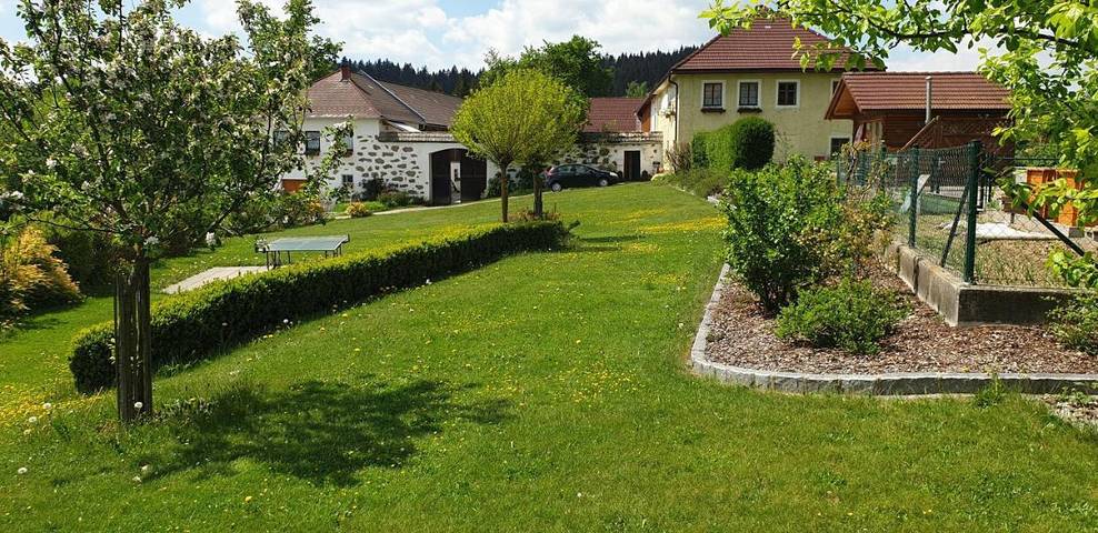 Ferienwohnung für 2 Personen, mit Garten und Ausblick