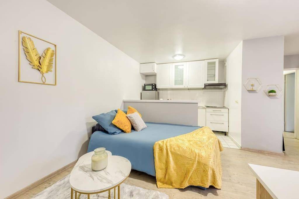 Appartement entier, One-Bedroom Apartment in Noisy-le-Grand, Seine-Saint-Denis