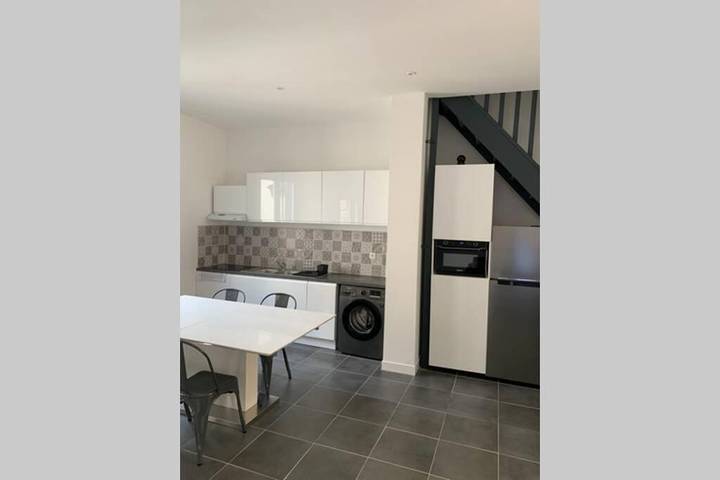 Location de vacances pour 6 personnes, avec terrasse, animaux acceptés à Montagnac - 4