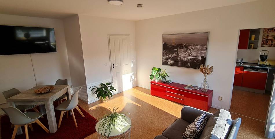 Ferienwohnung für 4 Personen, mit Balkon und Ausblick im Saarland - 2