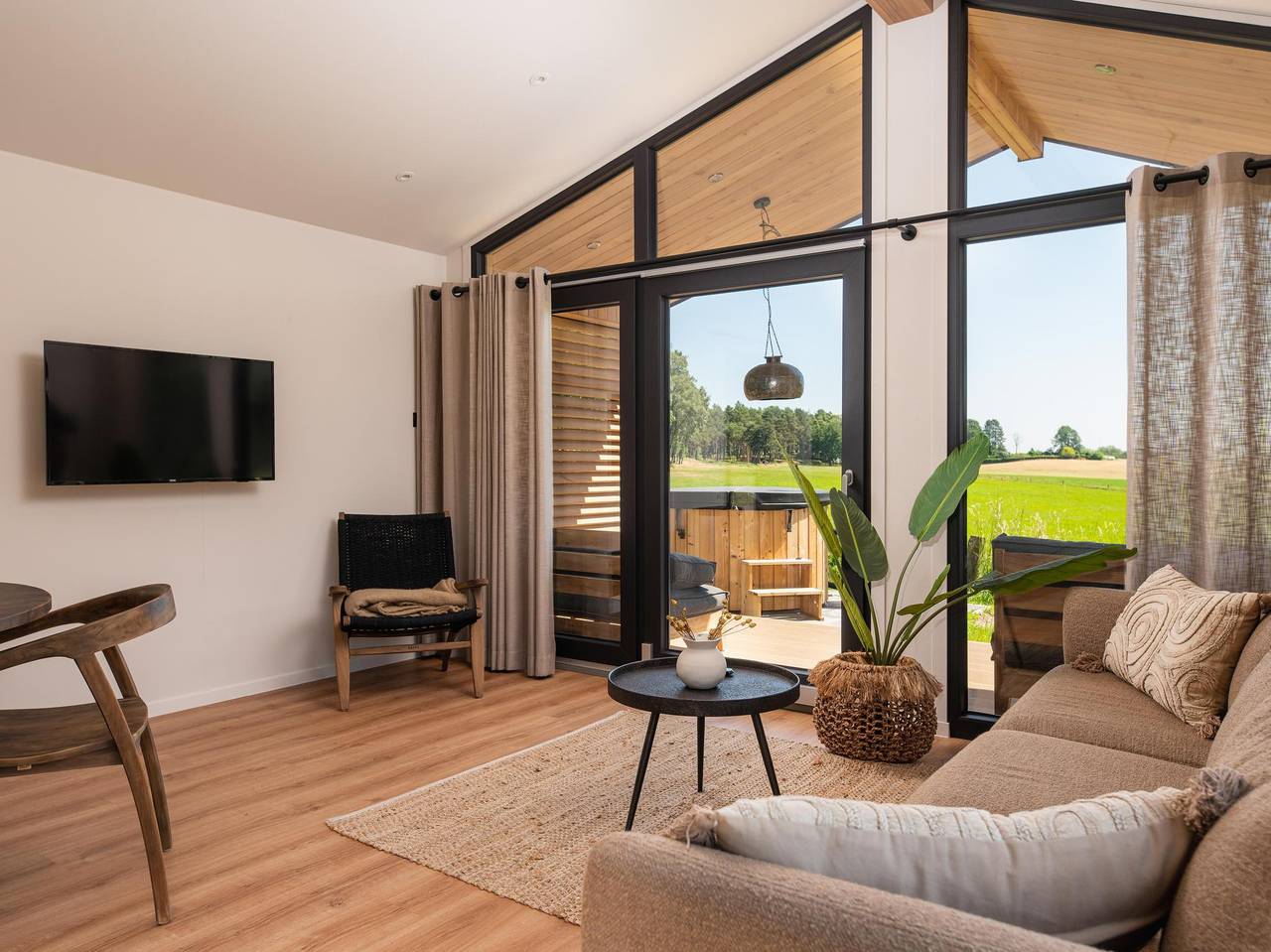 Wb Resort Gmbh — Nature Lodge mit Hottub | 6 Pers.  in Wilsum, Landkreis Grafschaft Bentheim